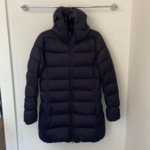 Uniqlo Ladies Down Hooded Coat, navy
